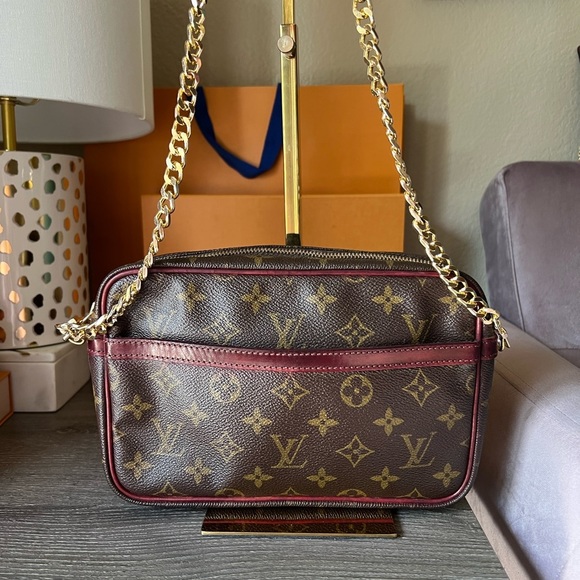 Louis Vuitton Handbags - 🖤 Louis Vuitton crossbody bag Compiegne 23 clutch vintage with chain